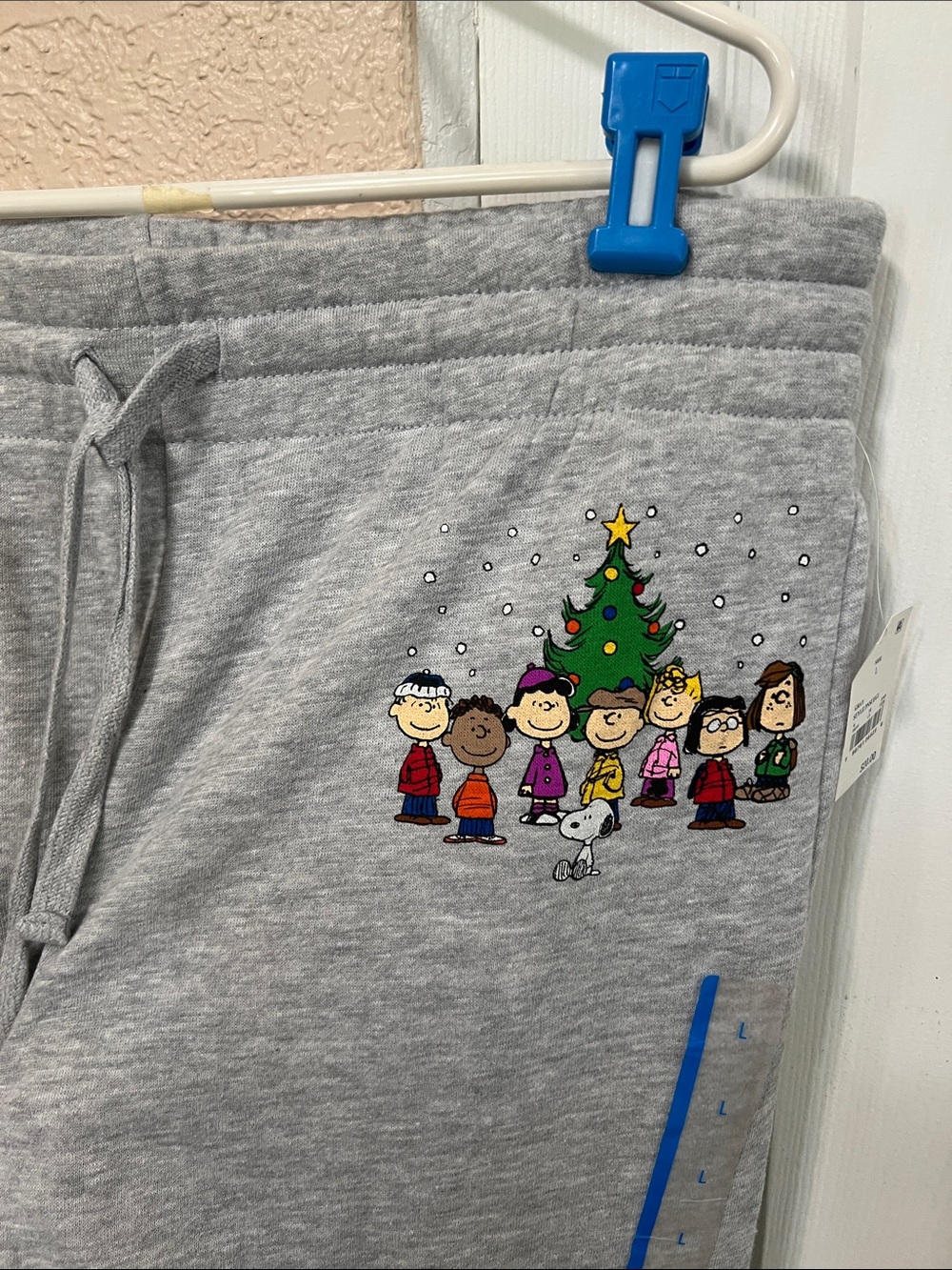 New PEANUTS Gray Sweatpants with Holiday Graphic LARGE - Picture 4 of 4